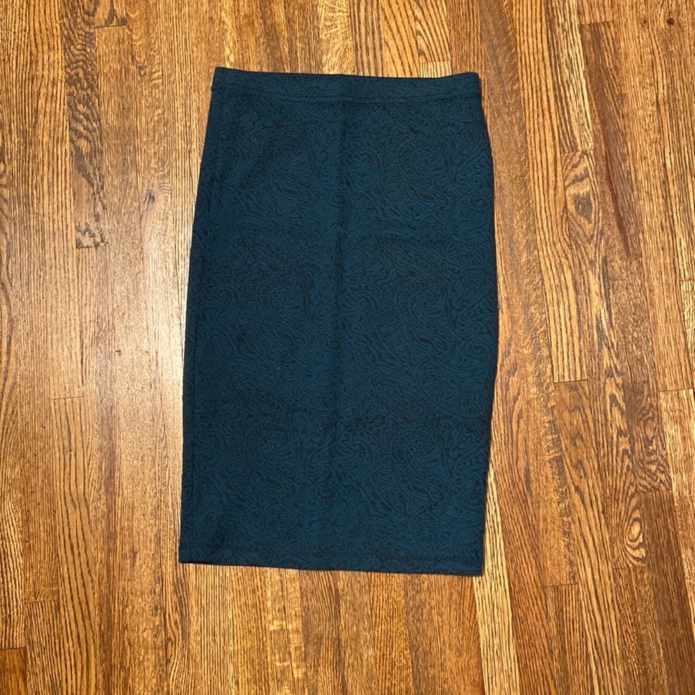 Forever 21 skirt size small